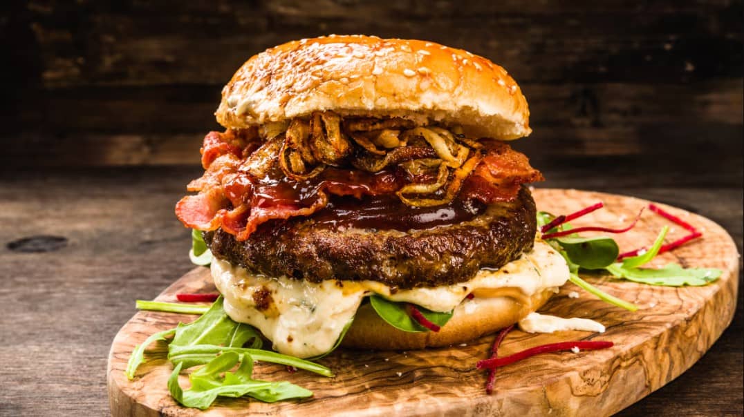 Día de la Hamburguesa: de platillo popular a negocio rentable