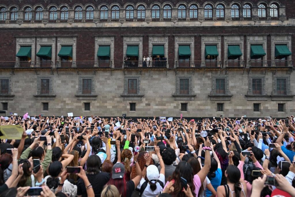 La musica y los valores unen a Mexico y Corea del Sur Presidenta Claudia Sheinbaum recibe a BTS en Palacio Nacional00005 1
