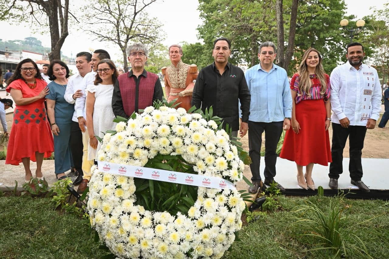 Eduardo Ramírez honra memoria del general José María Melo y devela escultura en su honor