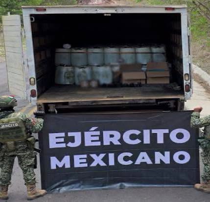 Decomisan en Sinaloa la segunda mayor cantidad histórica de metanfetamina líquida