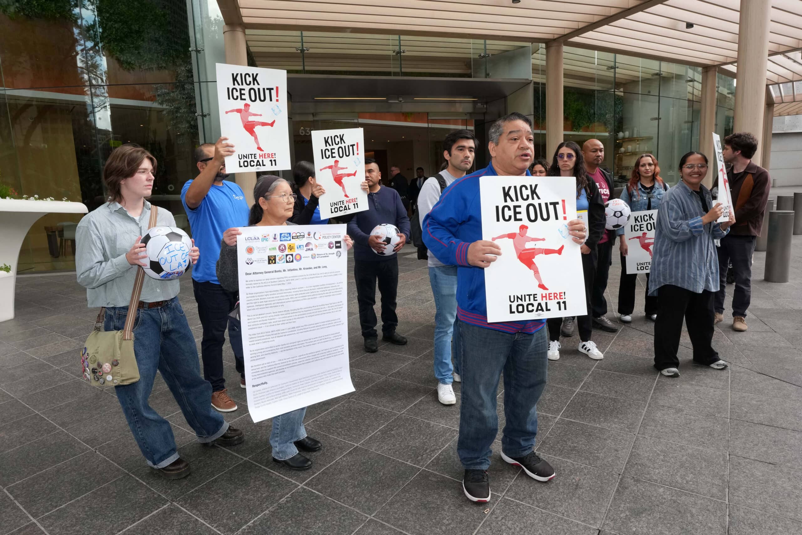 Trabajadores del SoFi Stadium de Los Ángeles amenazan con irse a huelga durante el Mundial