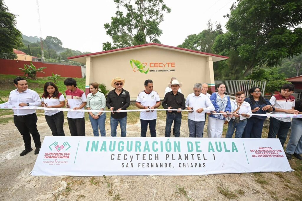 Eduardo Ramírez lleva obras prioritarias y programas sociales a Copainalá y San Fernando 2 ERA EN COPAINALA2 1