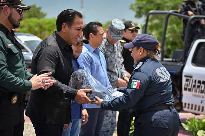 Con más patrullas y uniformes, Eduardo Ramírez fortalece a la Secretaría de Seguridad del Pueblo 2 ERA ENTREGA PATRULLAS2 1