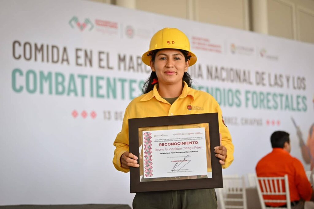 Eduardo Ramírez reconoce labor de combatientes forestales de Chiapas y reafirma el respaldo de su gobierno 3 ERA ESCUELA Y COMBATIENTES INCENDIOS1 1