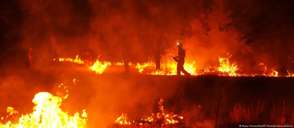 Contrarreloj contra los incendios en Francia y España
