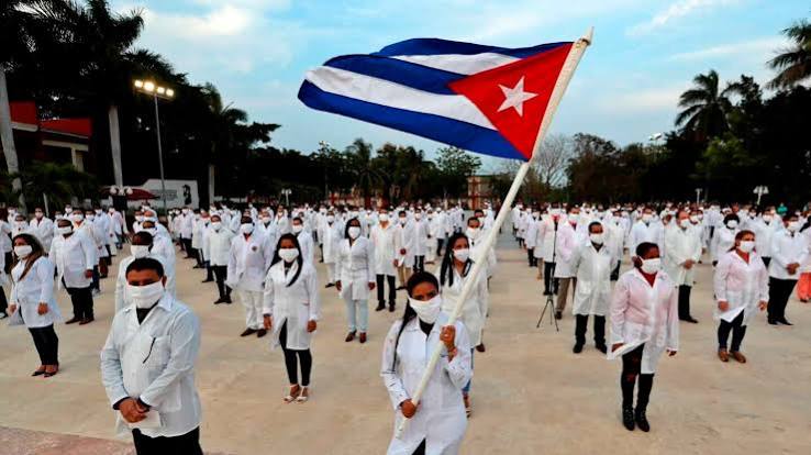 Washington va contra el esquema de médicos cubanos; la considera una práctica de “trabajo forzoso”