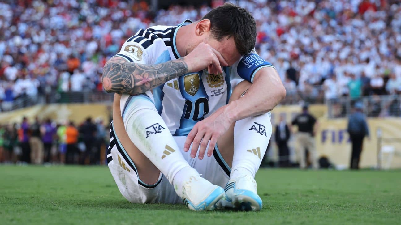 "El dolor es muy grande y va a costar que cierre esta herida": Messi rompe el silencio