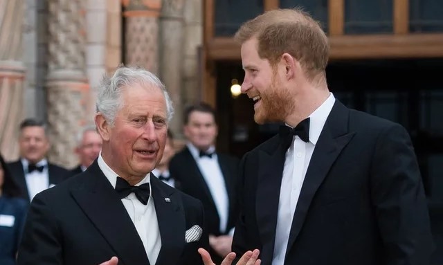 El príncipe Harry se reúne en privado con el rey Carlos junto a Meghan Markle y sus hijos