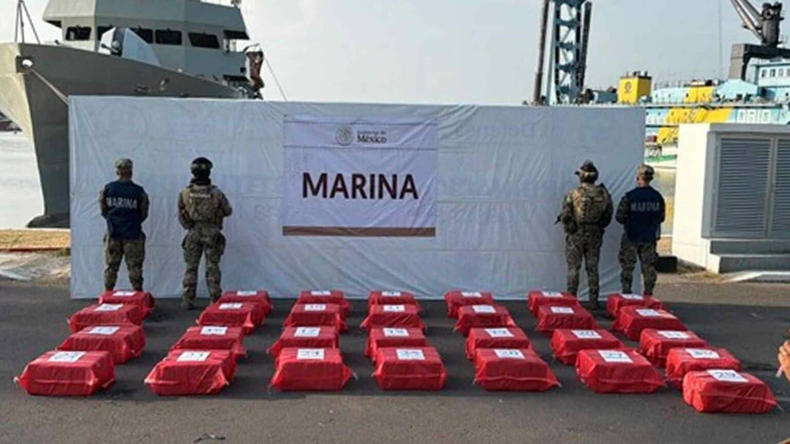 Semar incauta 1.2 toneladas de presunta cocaína frente a las costas de Chiapas