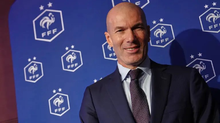 Zinedine Zidane asume el cargo de la Selección de Francia
