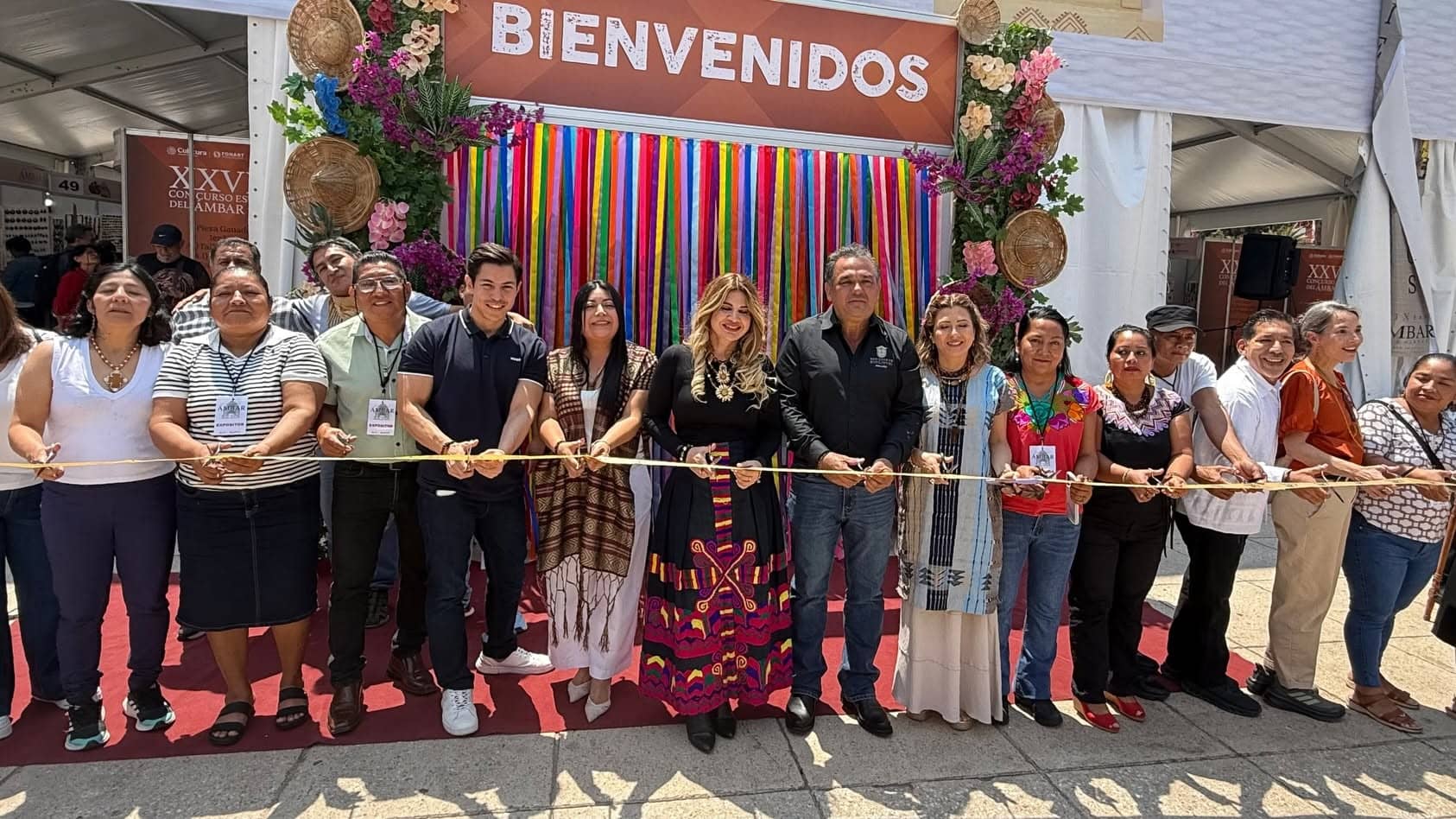 CDMX se deslumbra con el brillo del ámbar chiapaneco en el Monumento a la Revolución y Casa Chiapas