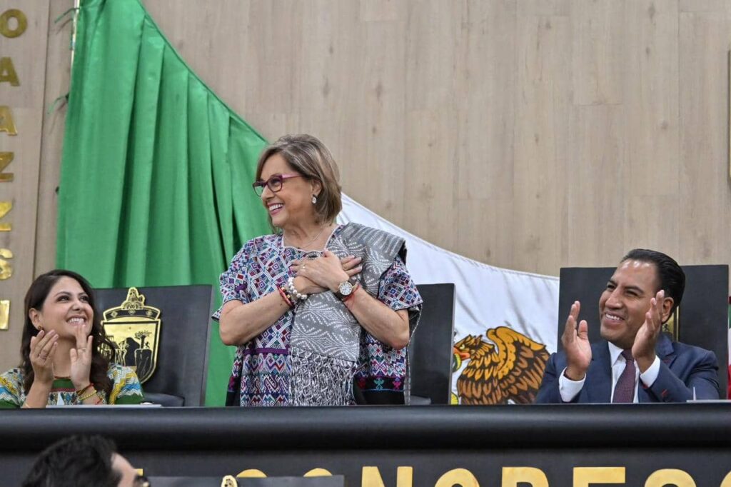 Gobernador Eduardo Ramírez Aguilar impone medalla “Rosario Castellanos” a Malú Mícher 6 ERA MEDALLA ROSARIO CASTELLANOS A MALU MICHER5 1