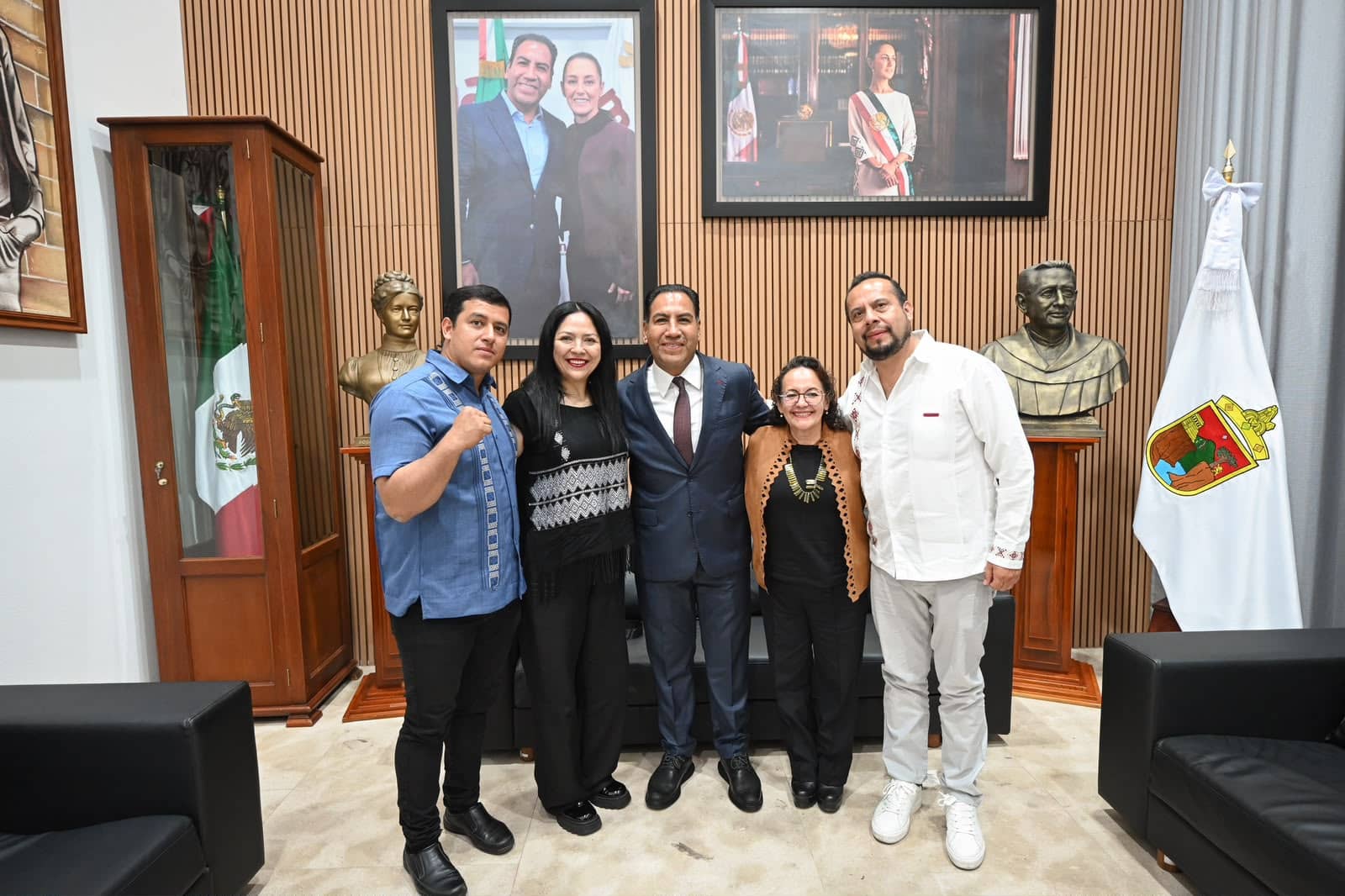 Eduardo Ramírez se reúne con la rectora de la Universidad Nacional Rosario Castellanos, Alma Herrera