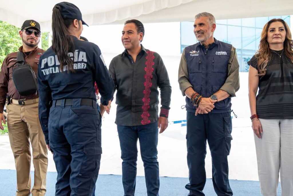 FOTO SEGUNDA ERA CERTIFICADO POLICIAL TUXTLA