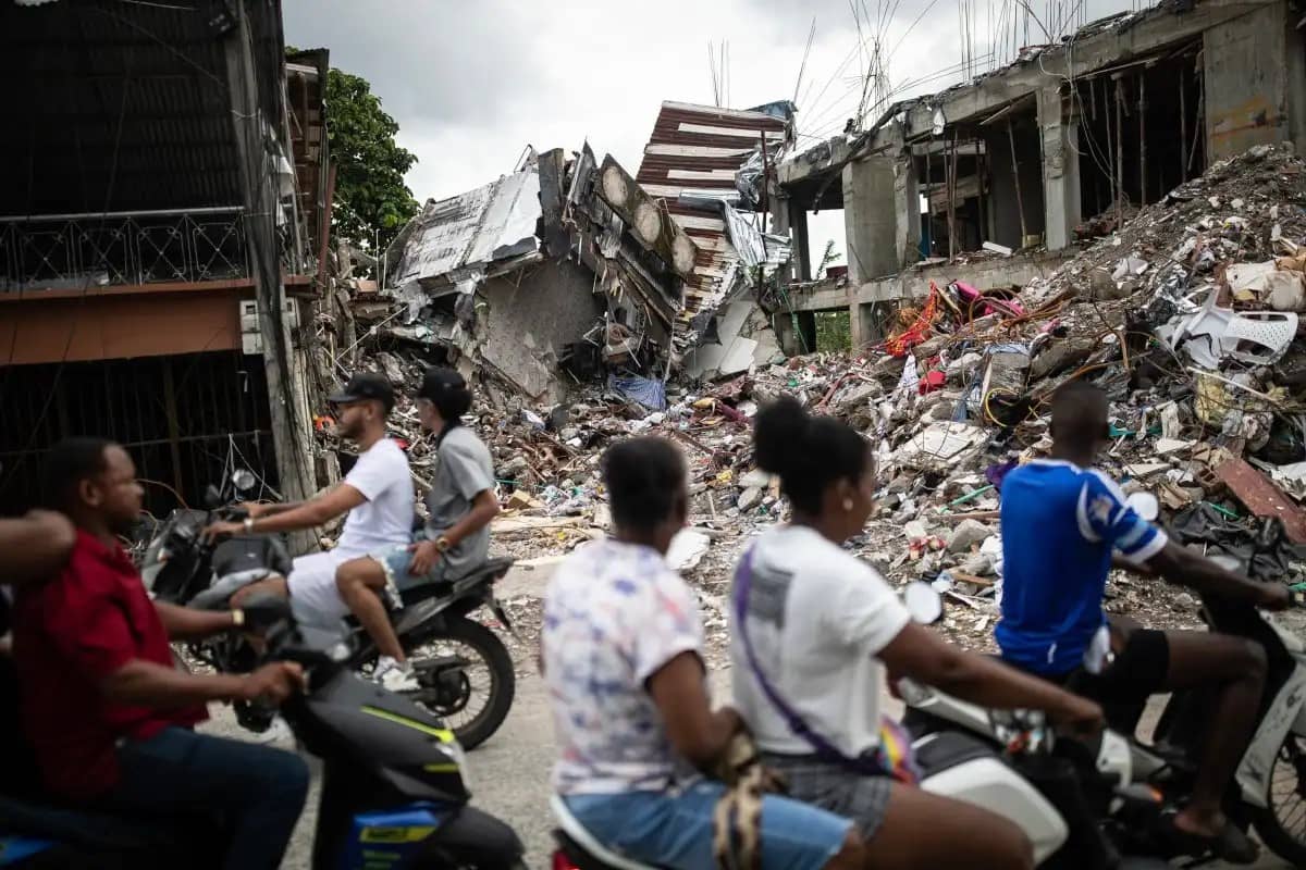 Fallecieron dos mexicanos en terremoto de Colombia: Sheinbaum