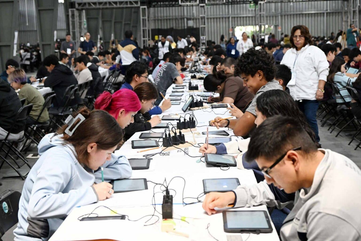 Gobierno abre 37 mil 503 plazas en universidades a jóvenes que no entren en la UNAM