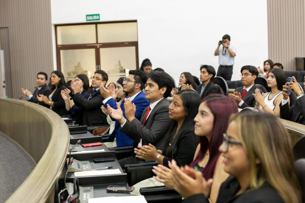 Realizan en Congreso “Parlamento Universitario en Ciencias Políticas de la UNICACH” 1 CONGRESO CHIAPAS MARCELA1 1