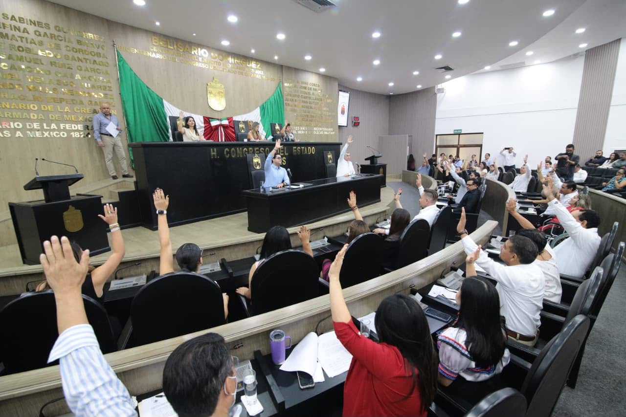 Congreso de Chiapas aprueba la reforma que prohíbe la doble nacionalidad a gobernantes