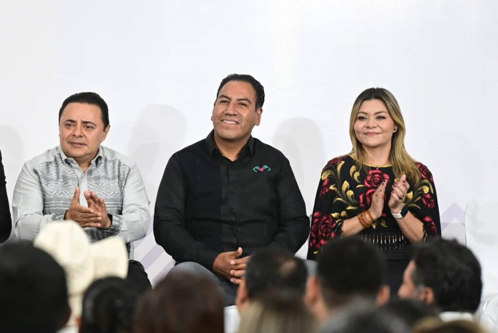 Eduardo Ramírez Aguilar y Juan Carlos Moreno Guillén fortalecen infraestructura para una justicia más cercana y humanista en Chiapas 2 ERA SALA SEPIA PODER JUDICIAL COMITAN3 1