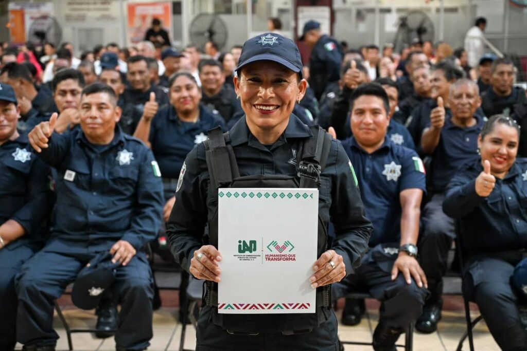 ERA CERTIFICADOS A POLICIAS 1