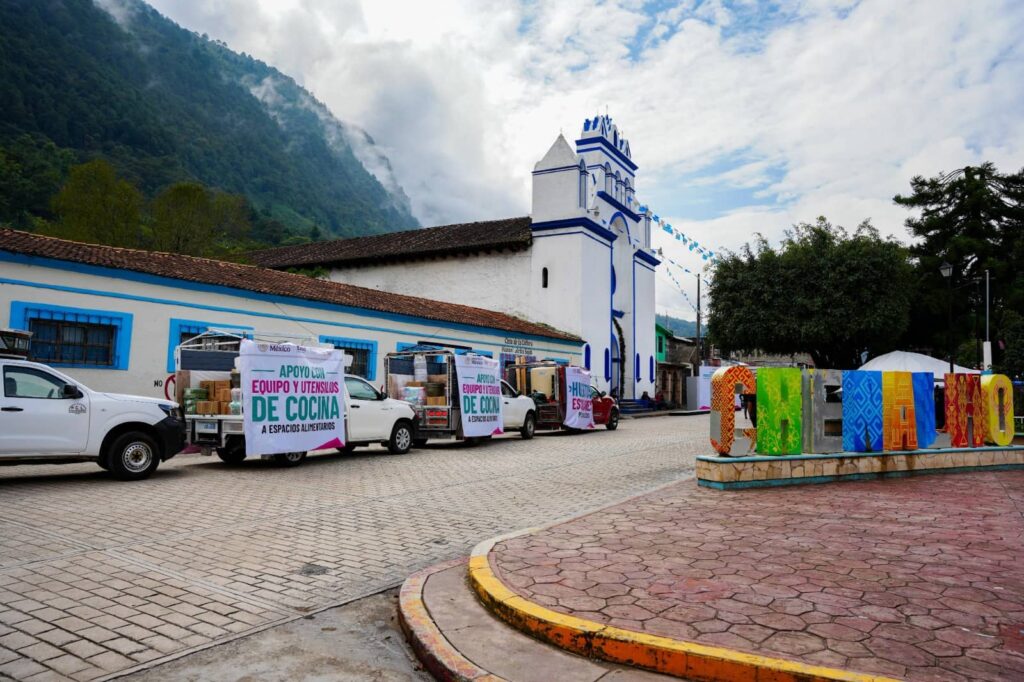 En Chenalhó, Sofía Espinoza Abarca encabeza Jornada Estatal DIF 3 FOTOS DIF 4 1 1