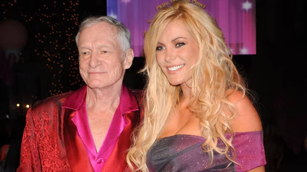 La viuda de Hugh Hefner revela a uno de los “mayores pervertidos” de la televisión que visitó la mansión Playboy